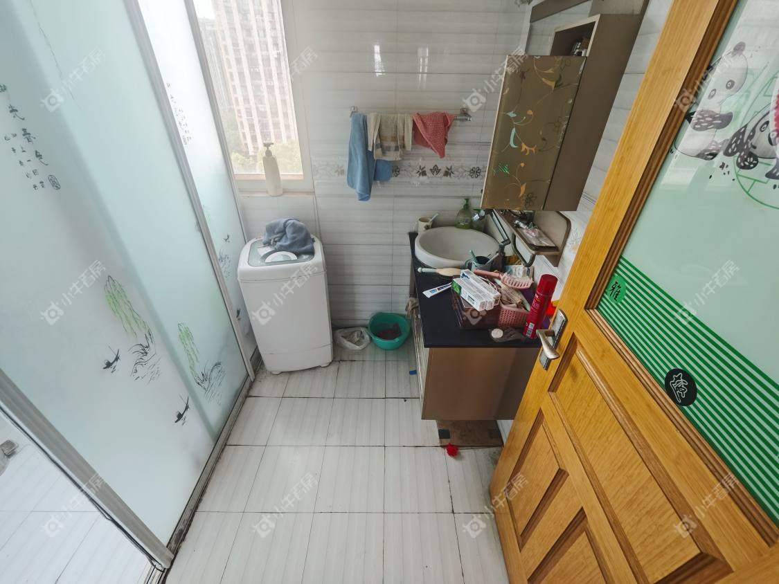 镇江东南新城在售二手房源室内图_小牛看房