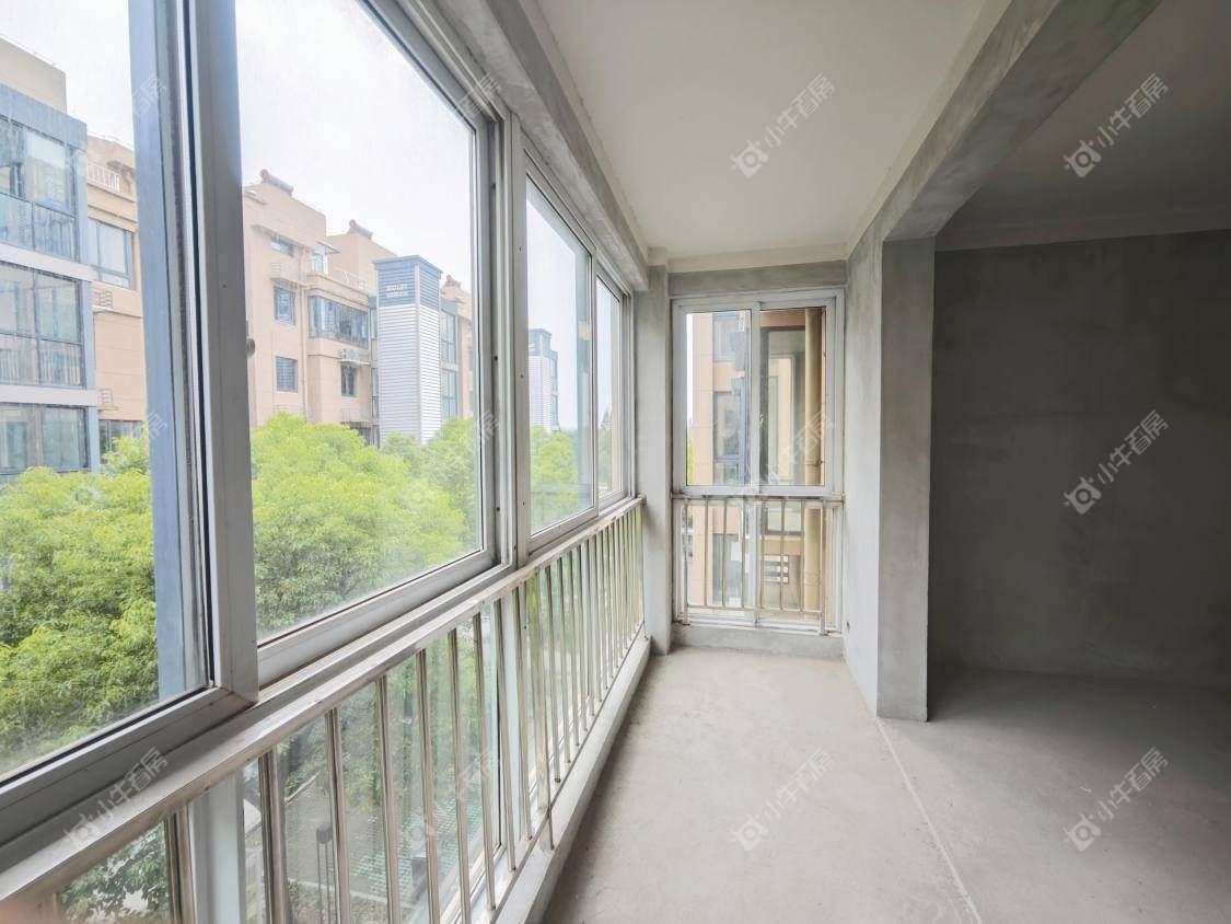 镇江和谐里在售二手房源室内图_小牛看房