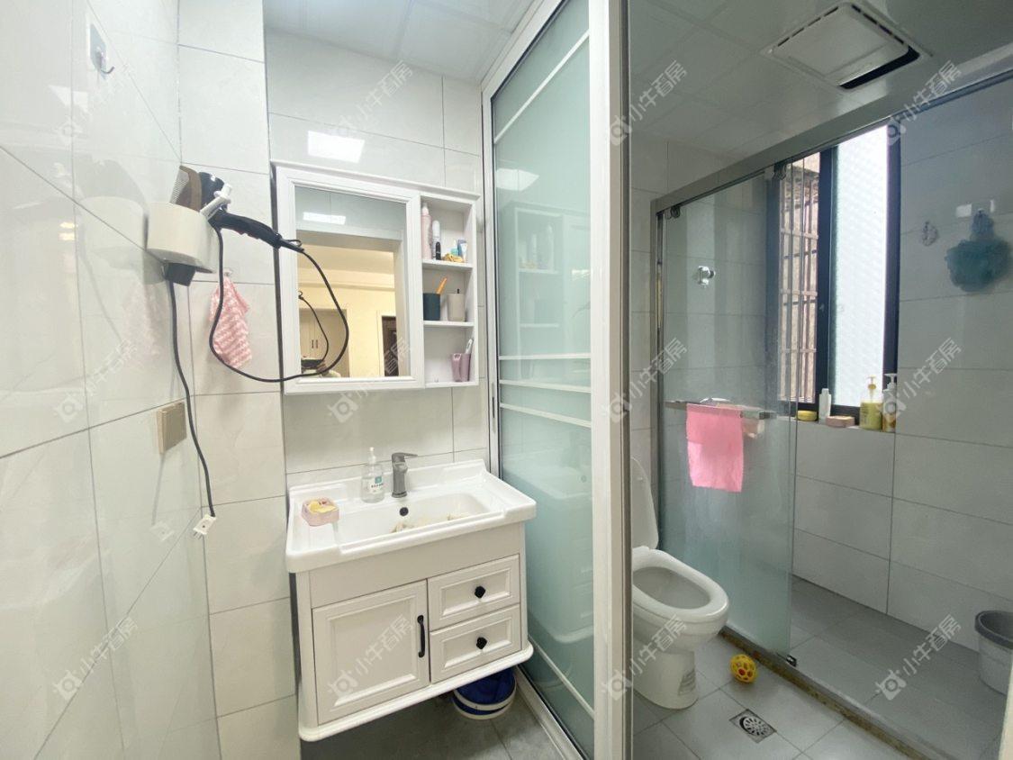 镇江龙凤新村在售二手房源室内图_小牛看房