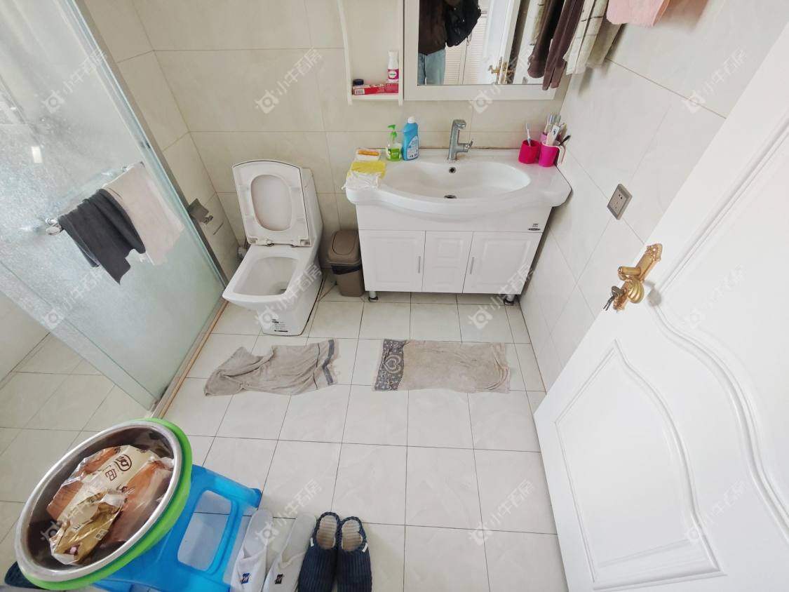 镇江华都锦城在售二手房源室内图_小牛看房