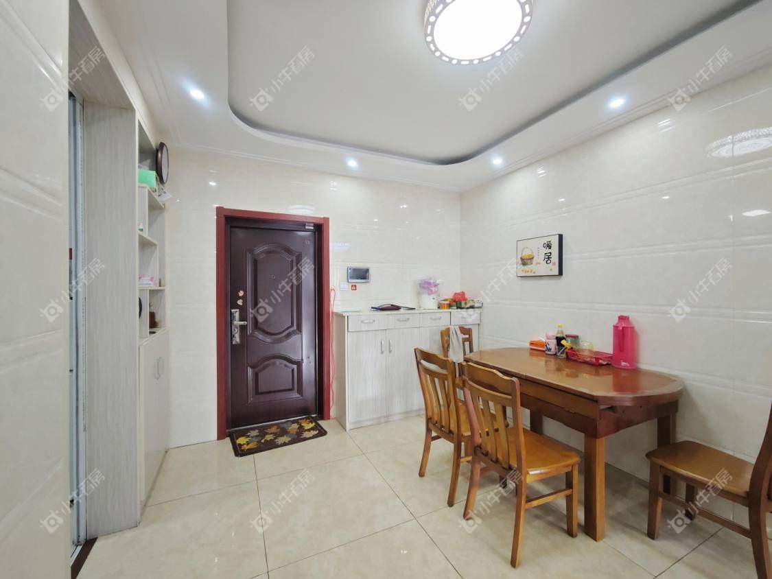 镇江华都锦城在售二手房源室内图_小牛看房