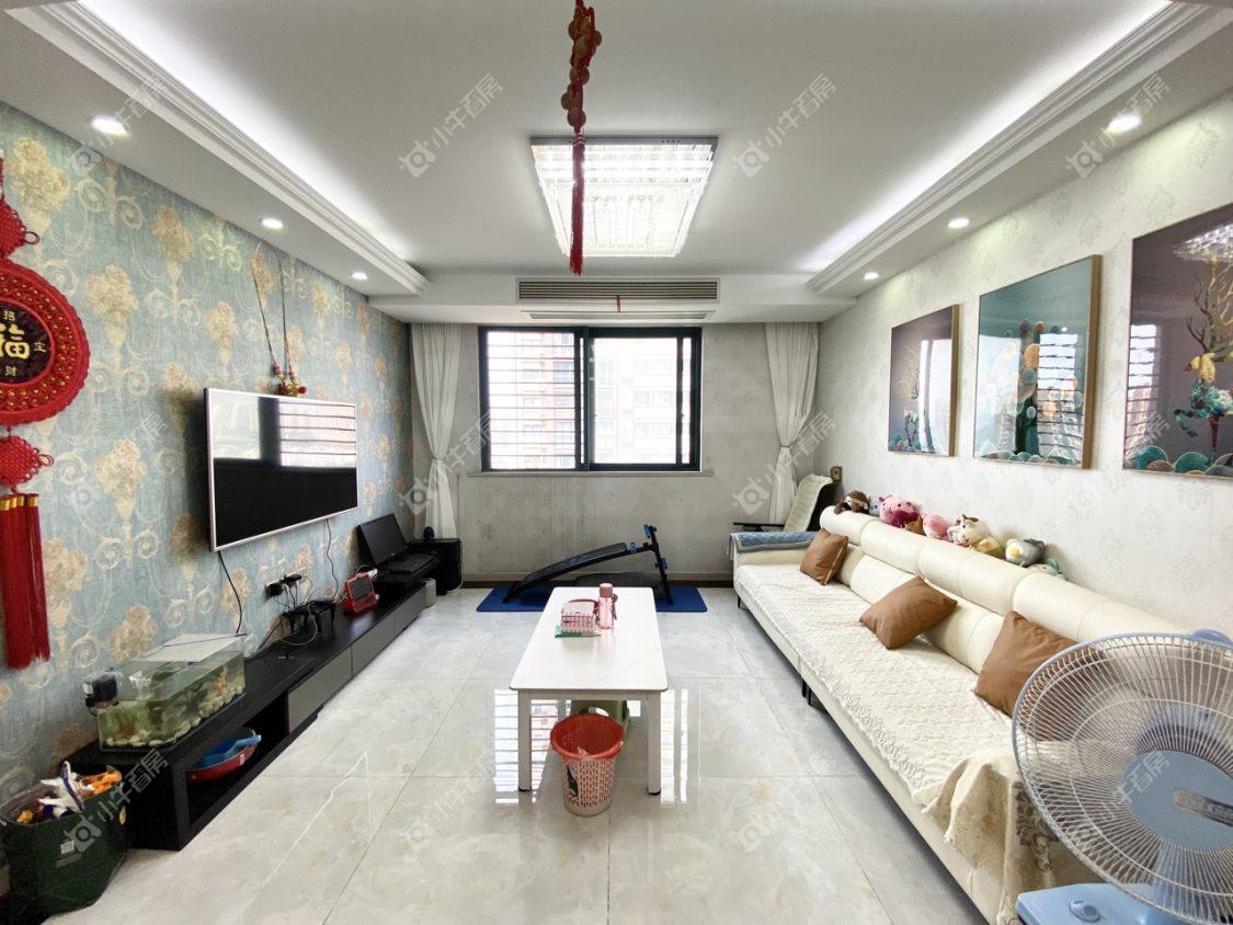 镇江欧洲城在售二手房源室内图_小牛看房