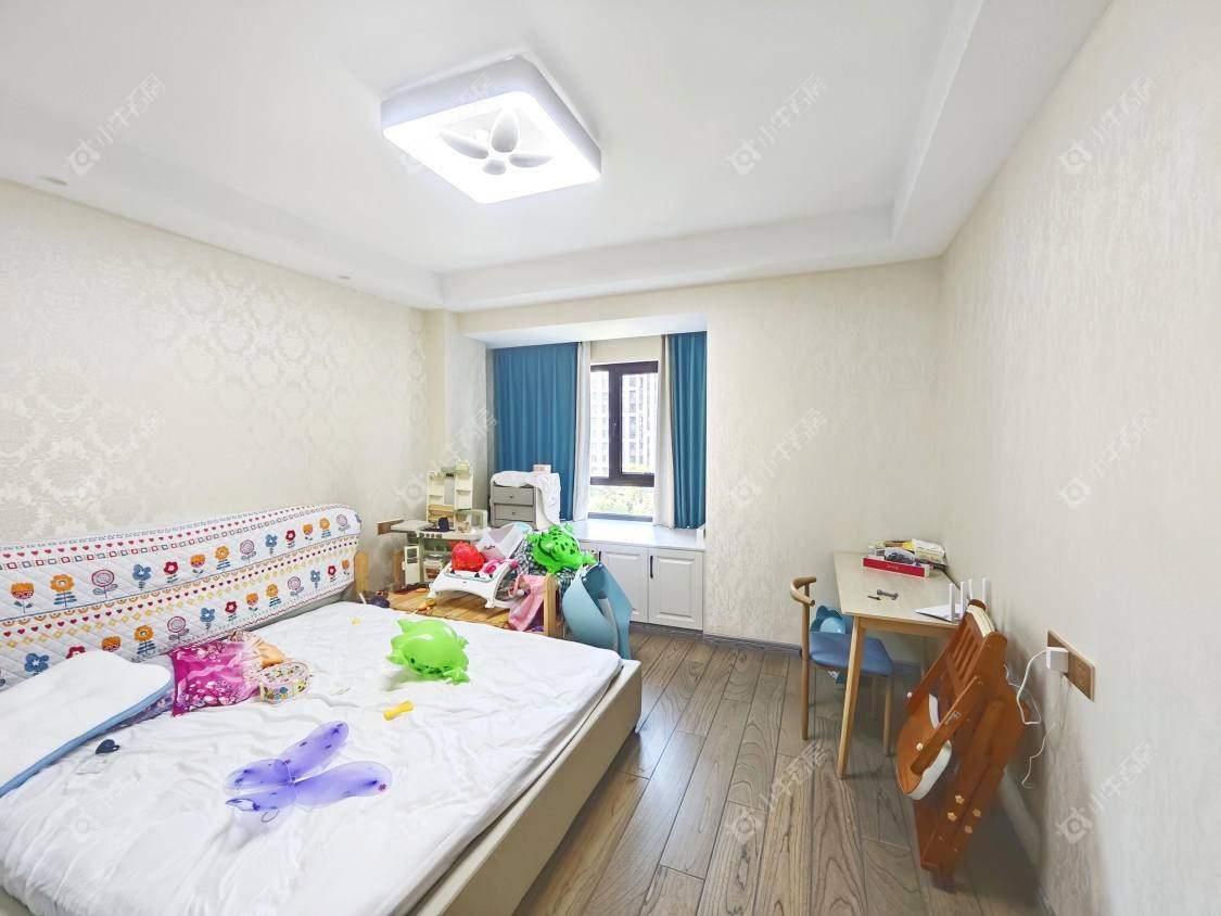 镇江滨河凤凰城在售二手房源室内图_小牛看房