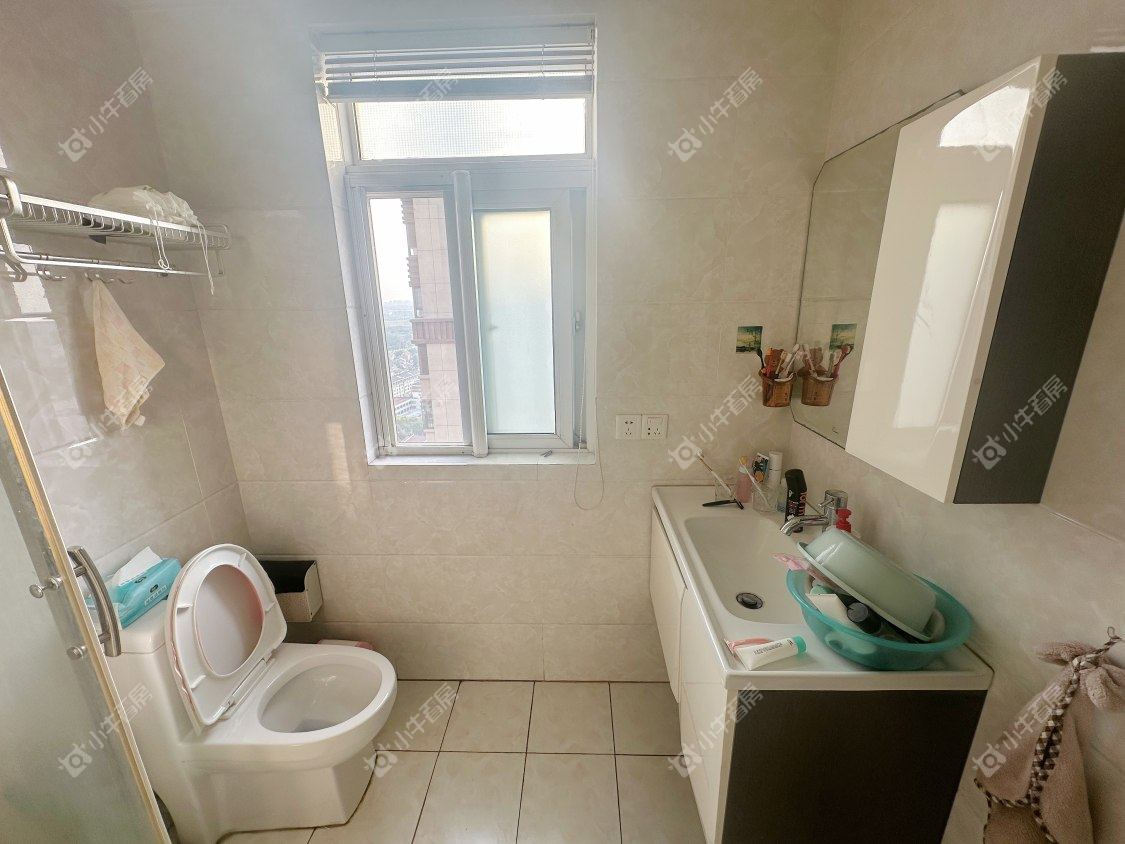 镇江美亚华悦在售二手房源室内图_小牛看房