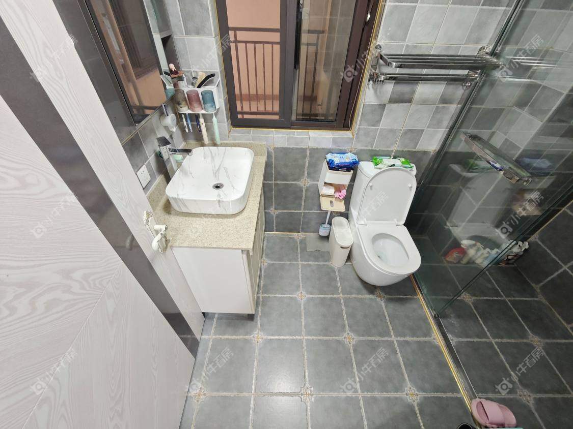 镇江华都幸福里在售二手房源室内图_小牛看房