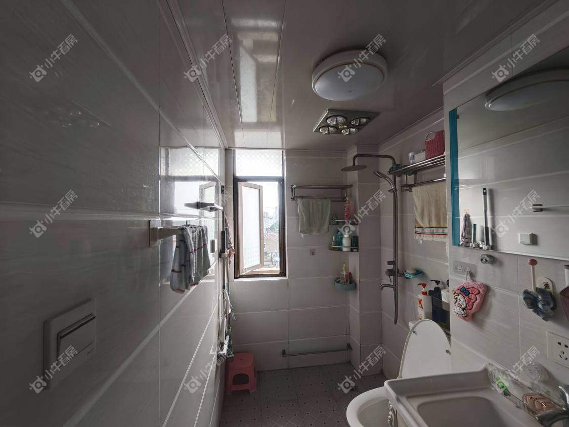 镇江华南新村在售二手房源室内图_小牛看房