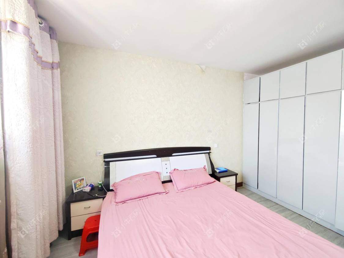 镇江金凤凰在售二手房源室内图_小牛看房