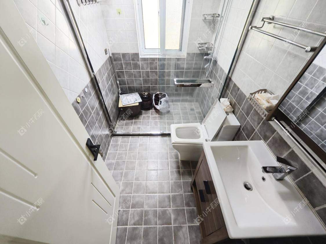 镇江汇金天地在售二手房源室内图_小牛看房