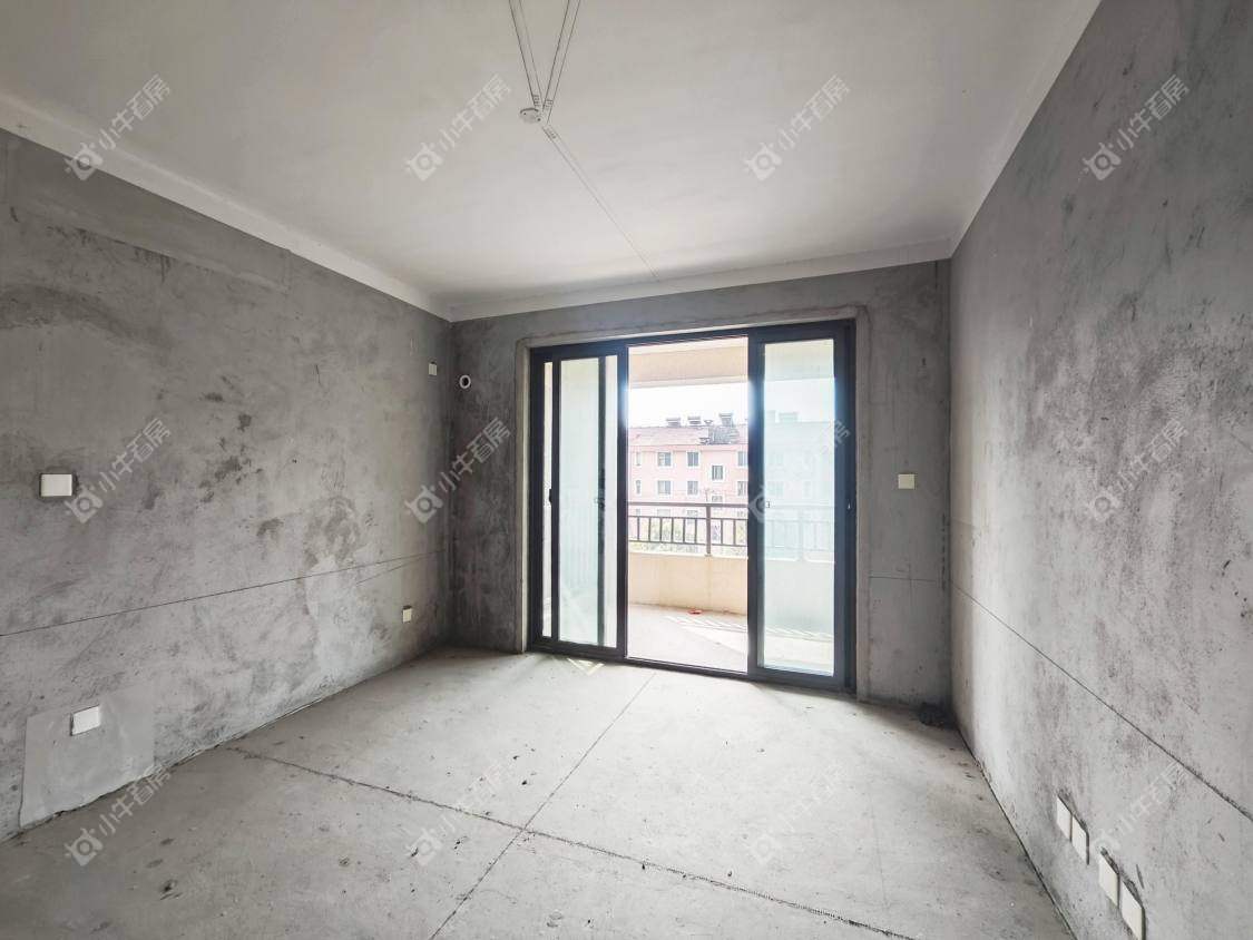 镇江荣城国际（中央公馆）在售二手房源_小牛看房