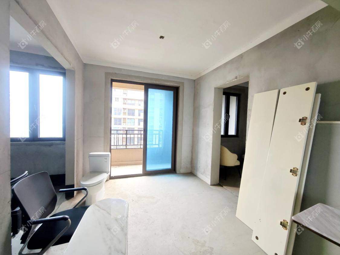 镇江碧桂园樾府在售二手房源室内图_小牛看房