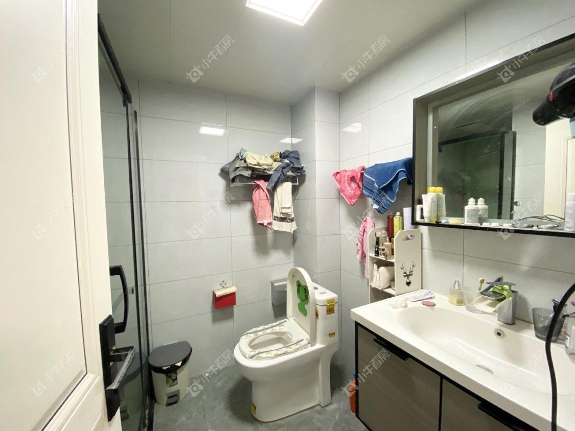 镇江华都幸福里在售二手房源室内图_小牛看房