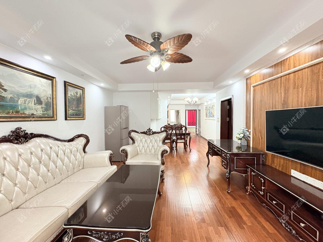 镇江汇金天地在售二手房源室内图_小牛看房