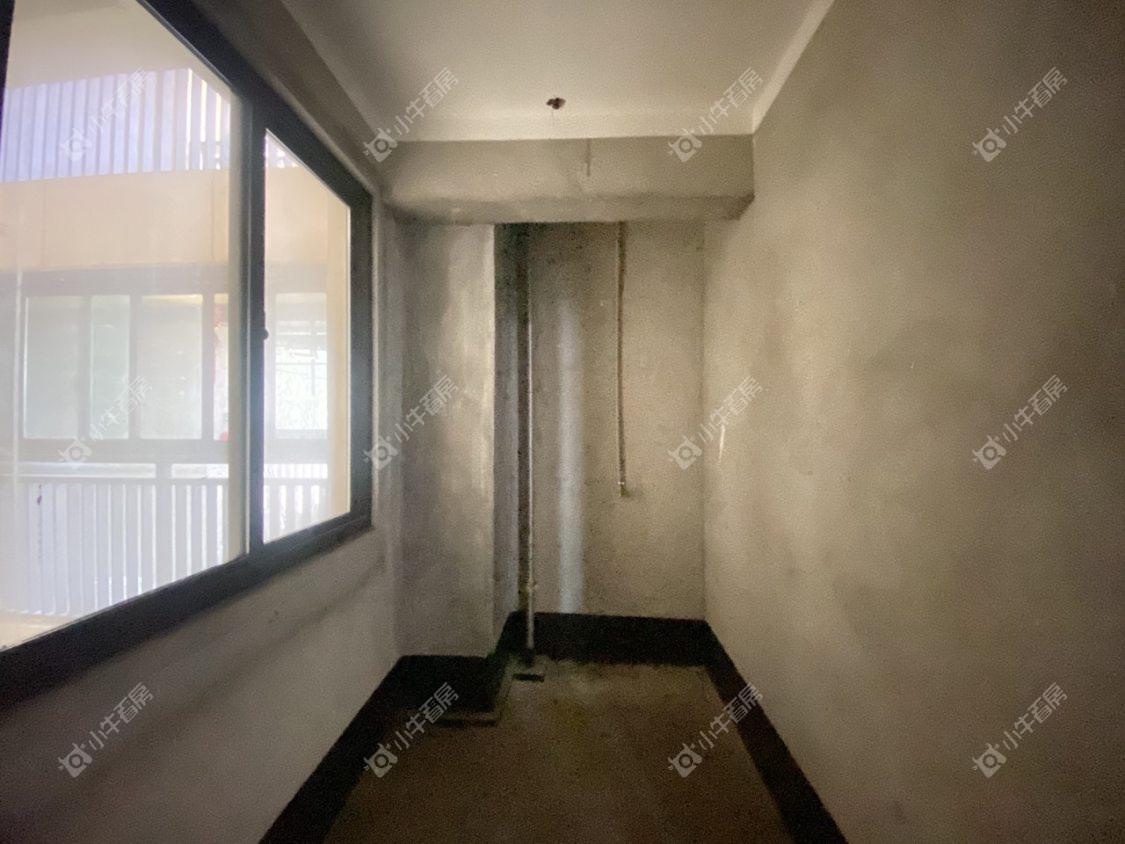 镇江昆仑华府在售二手房源室内图_小牛看房