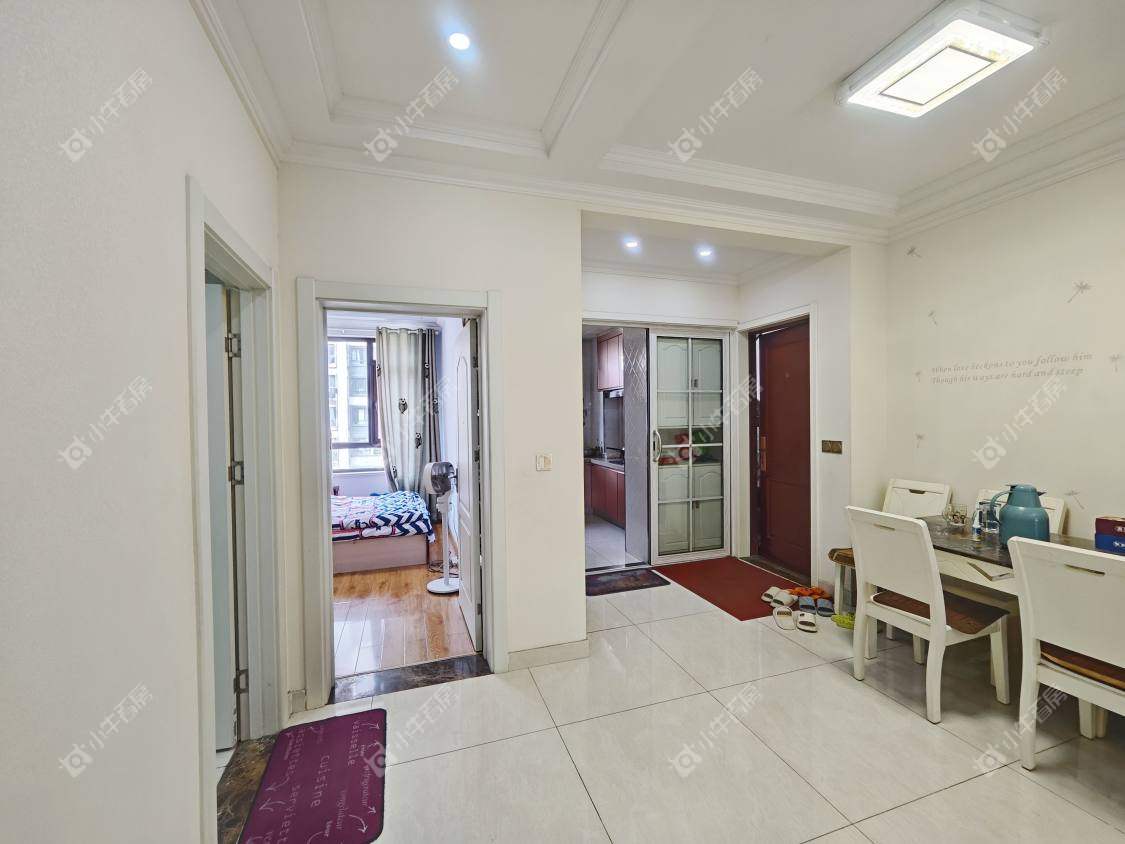 镇江滨河凤凰城在售二手房源室内图_小牛看房