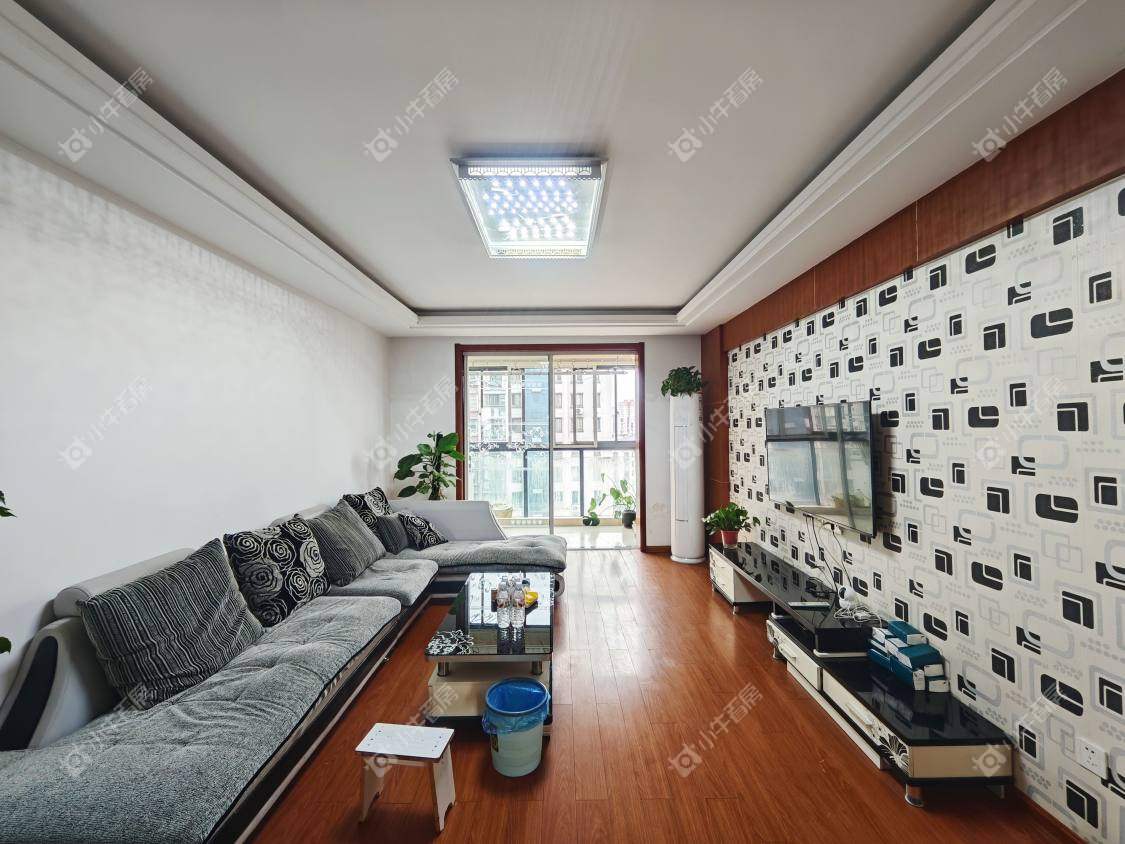 镇江练湖新城在售二手房源室内图_小牛看房