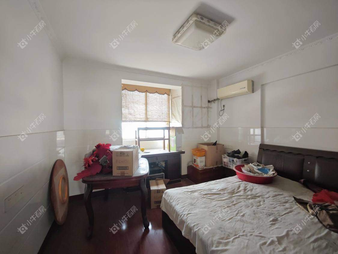 镇江凤翔花园在售二手房源室内图_小牛看房