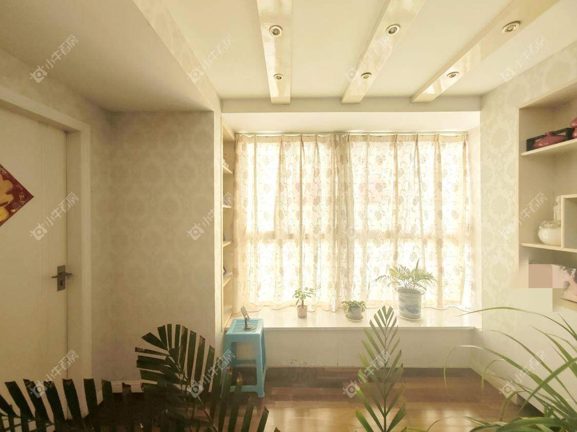 镇江凤翔花园在售二手房源室内图_小牛看房