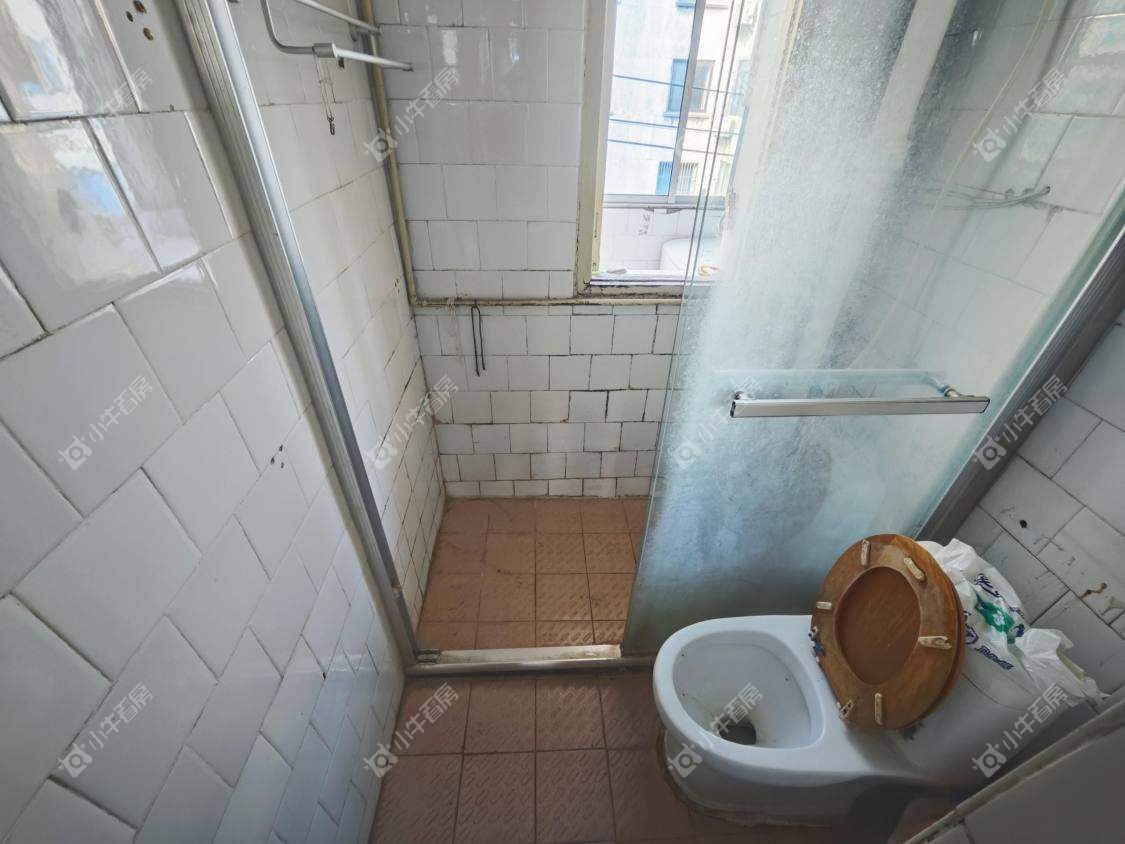 镇江凤凰新村在售二手房源室内图_小牛看房