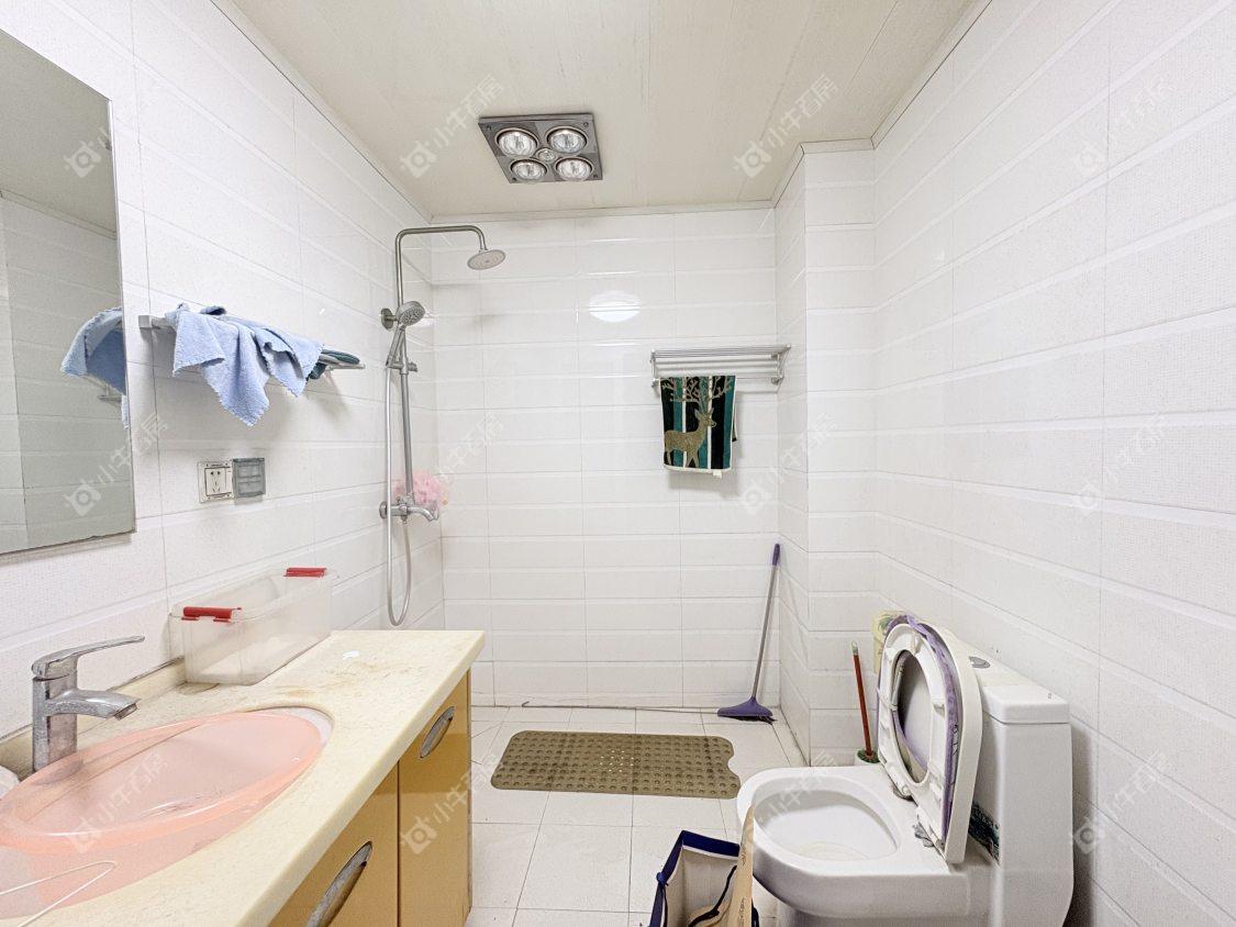 镇江城市绿洲在售二手房源室内图_小牛看房