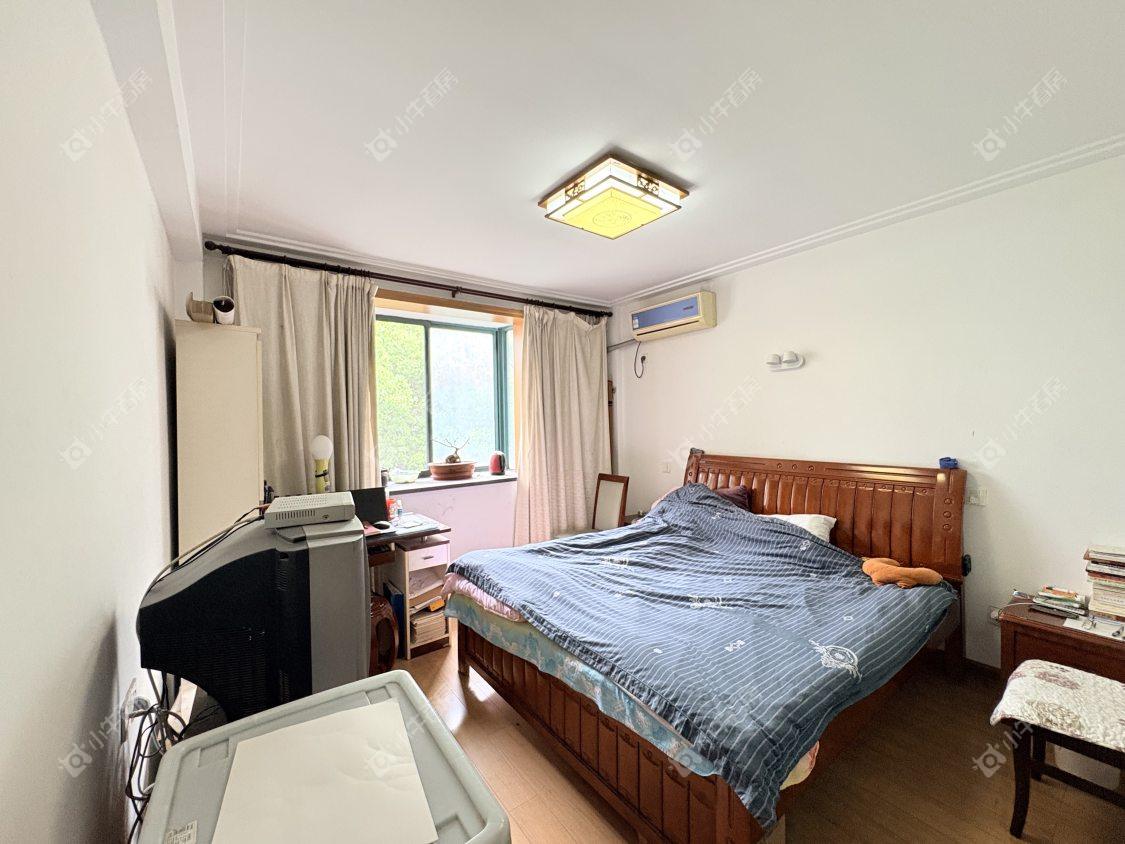 镇江金凤凰在售二手房源室内图_小牛看房