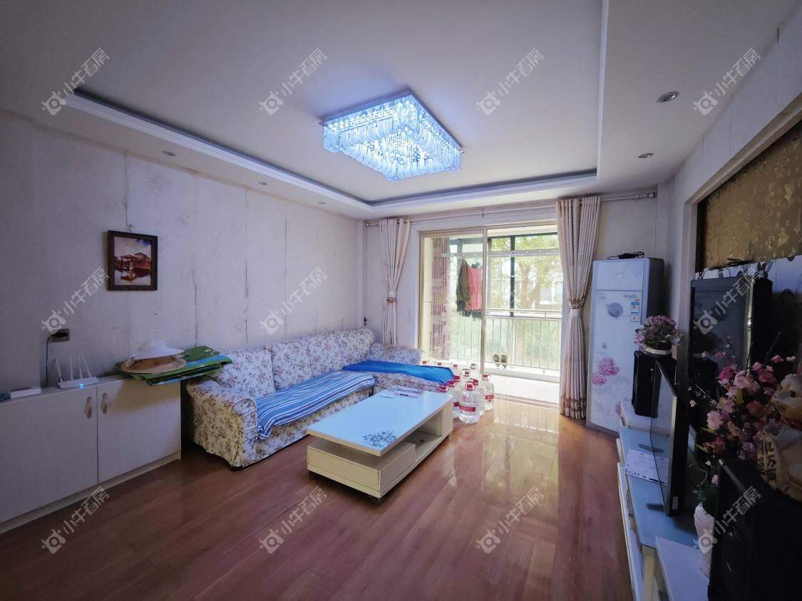 镇江天波城在售二手房源室内图_小牛看房