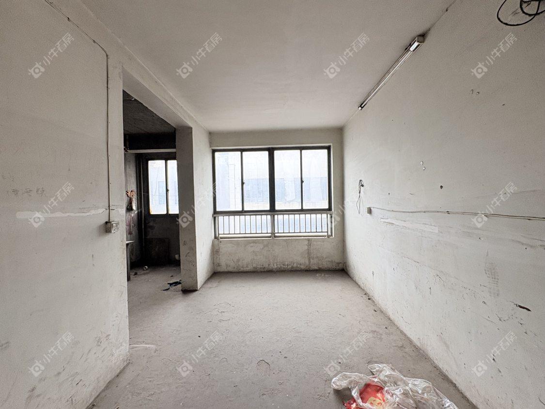 镇江开泰苑在售二手房源室内图_小牛看房