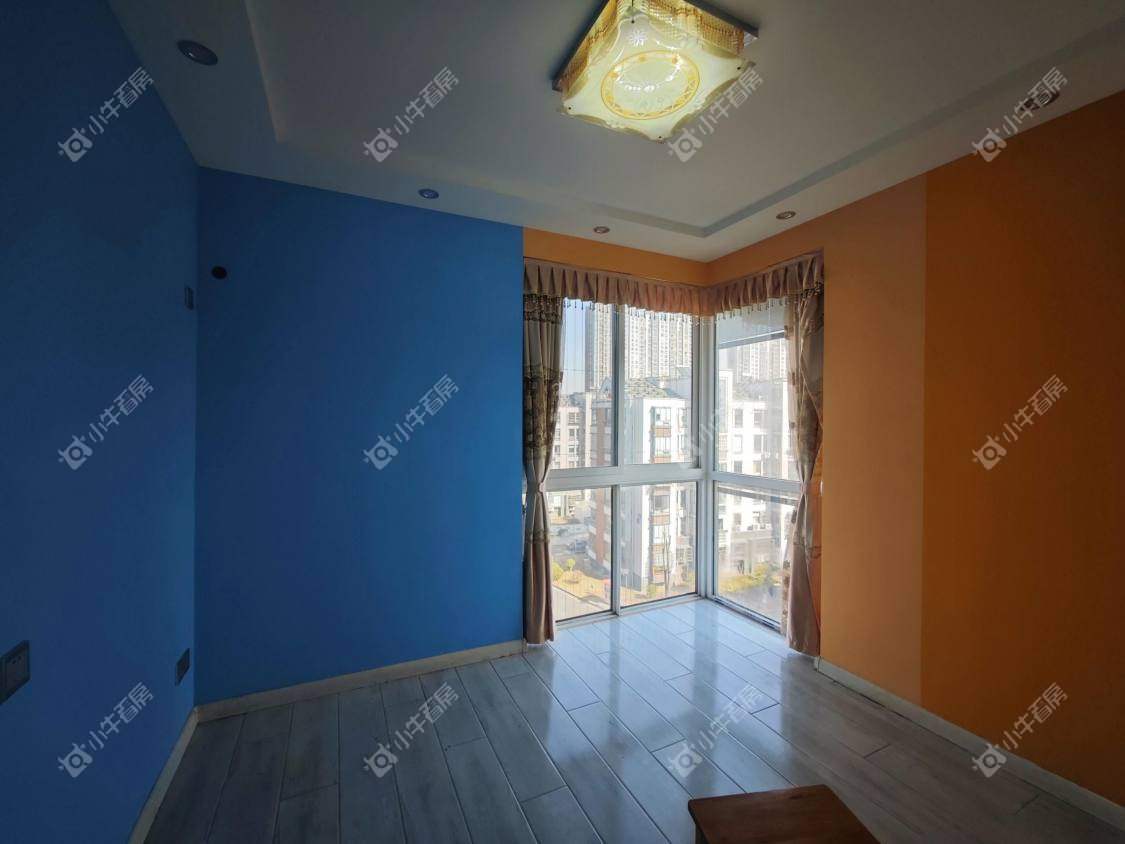镇江练湖新城在售二手房源室内图_小牛看房