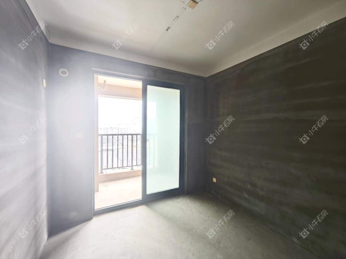 镇江荣城国际一期在售二手房源室内图_小牛看房