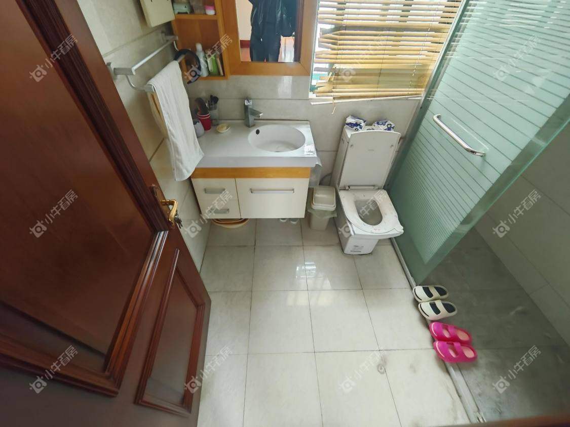 镇江豪门兰庭在售二手房源室内图_小牛看房