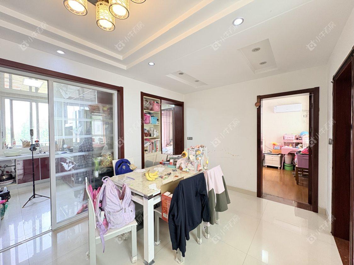 镇江惠泽苑在售二手房源室内图_小牛看房