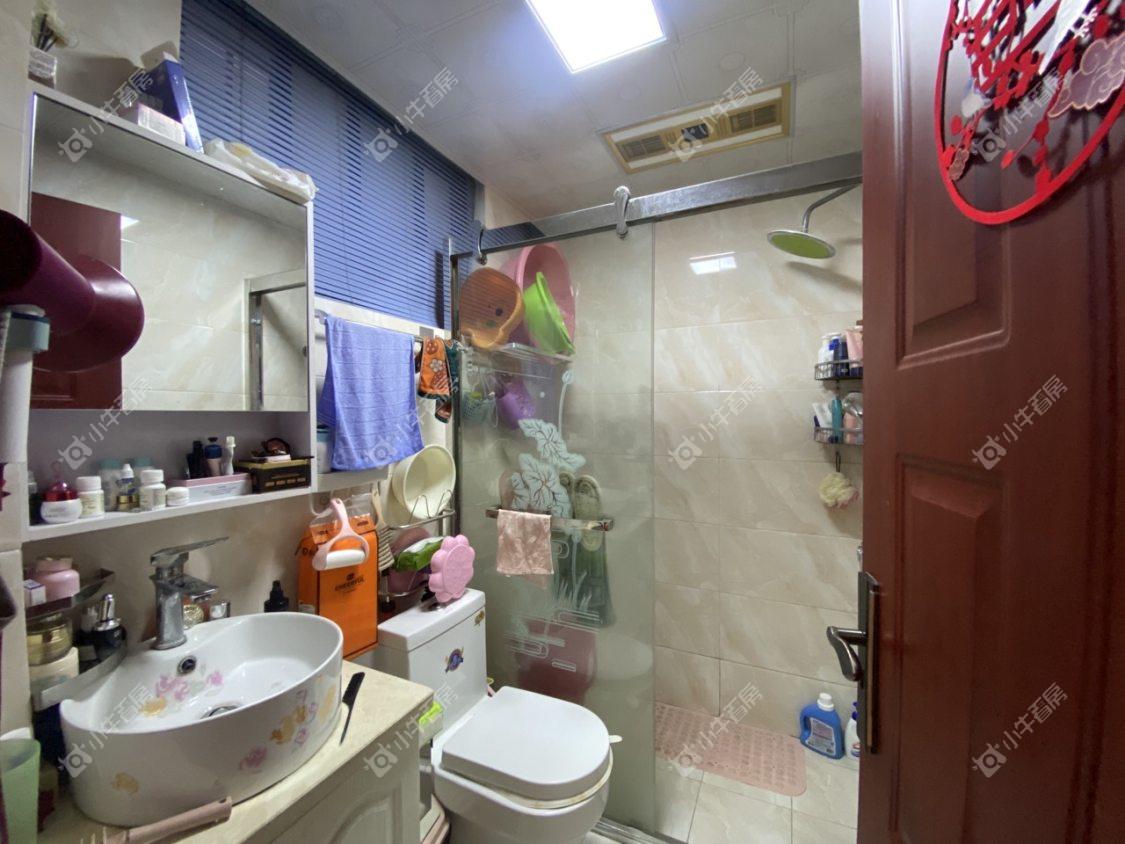 镇江华南新村在售二手房源室内图_小牛看房