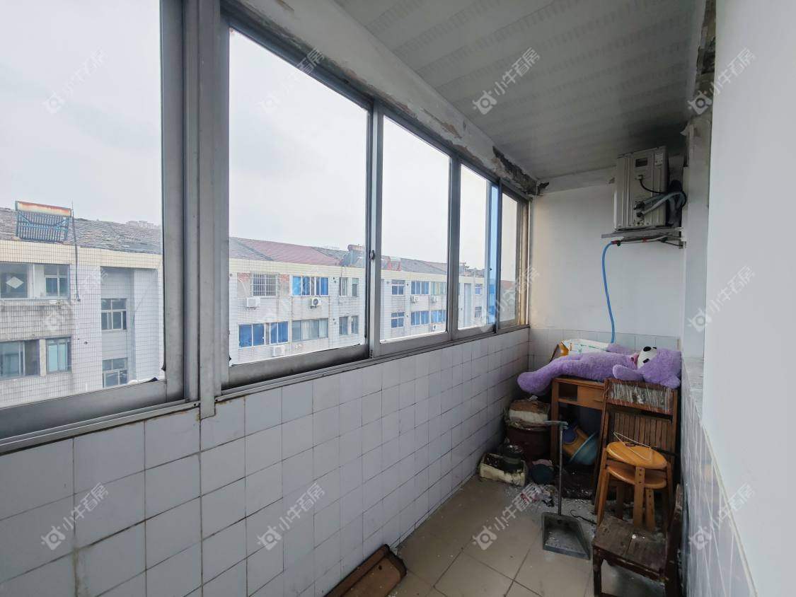 镇江华南新村在售二手房源室内图_小牛看房