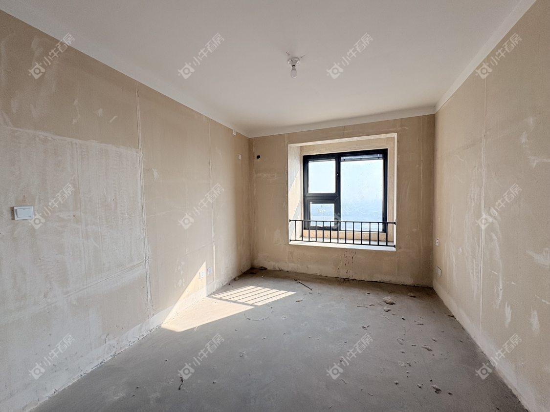 镇江融创华南映在售二手房源室内图_小牛看房