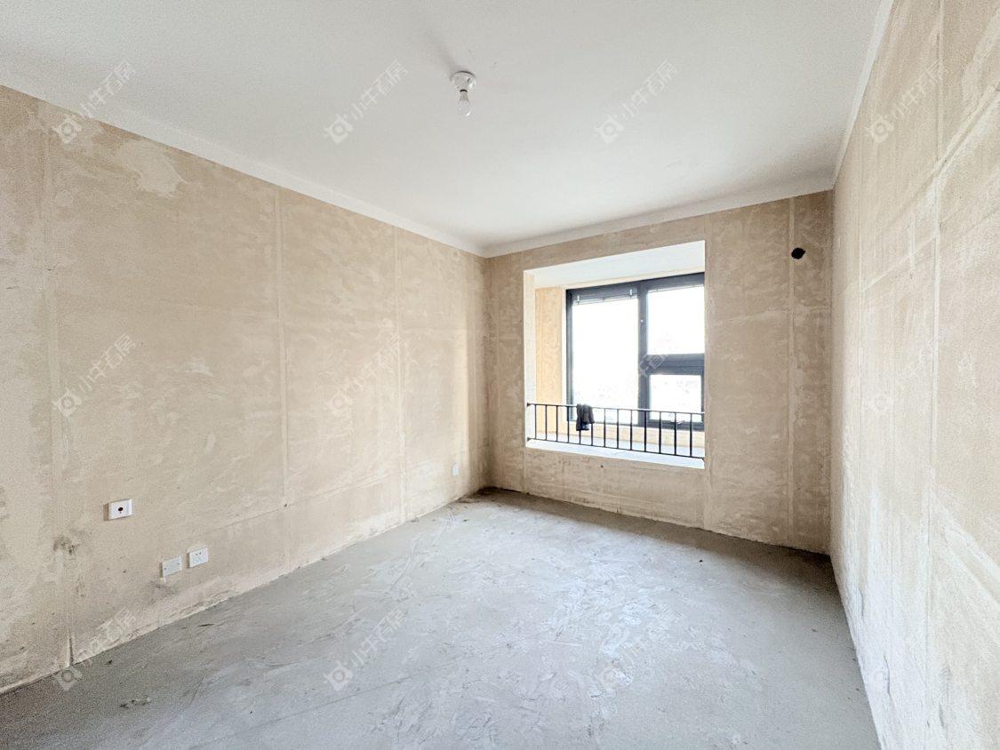 镇江融创华南映在售二手房源室内图_小牛看房