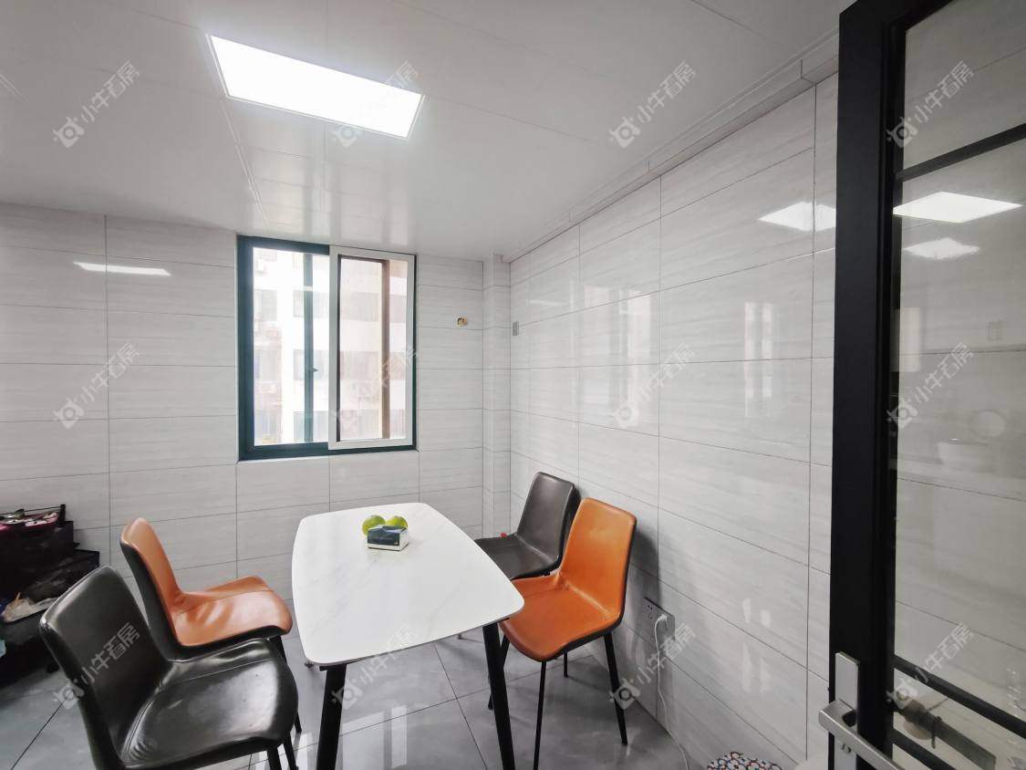 镇江锦江花园在售二手房源室内图_小牛看房